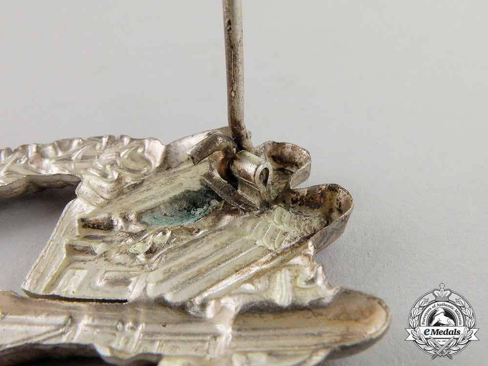 germany._a_mint&_early_silver_grade_infantry_assault_badge_c17-3335