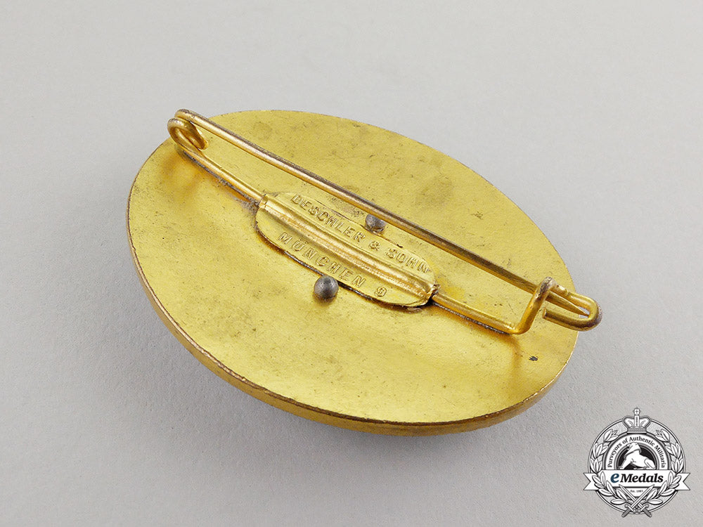 germany._a_scarce_wehrmacht_alpine_leader_badge_by_deschler&_sohn_c17-3370