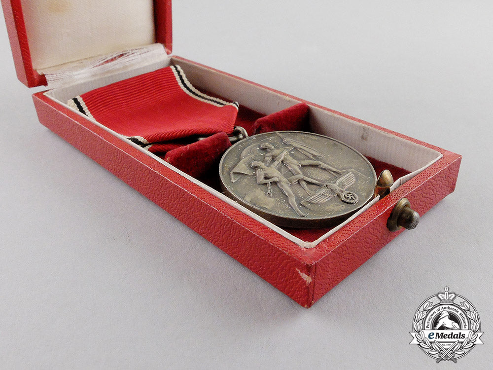 germany._a1938_austria_anschluss_commemorative_medal_in_its_case_of_issue_c17-361_1
