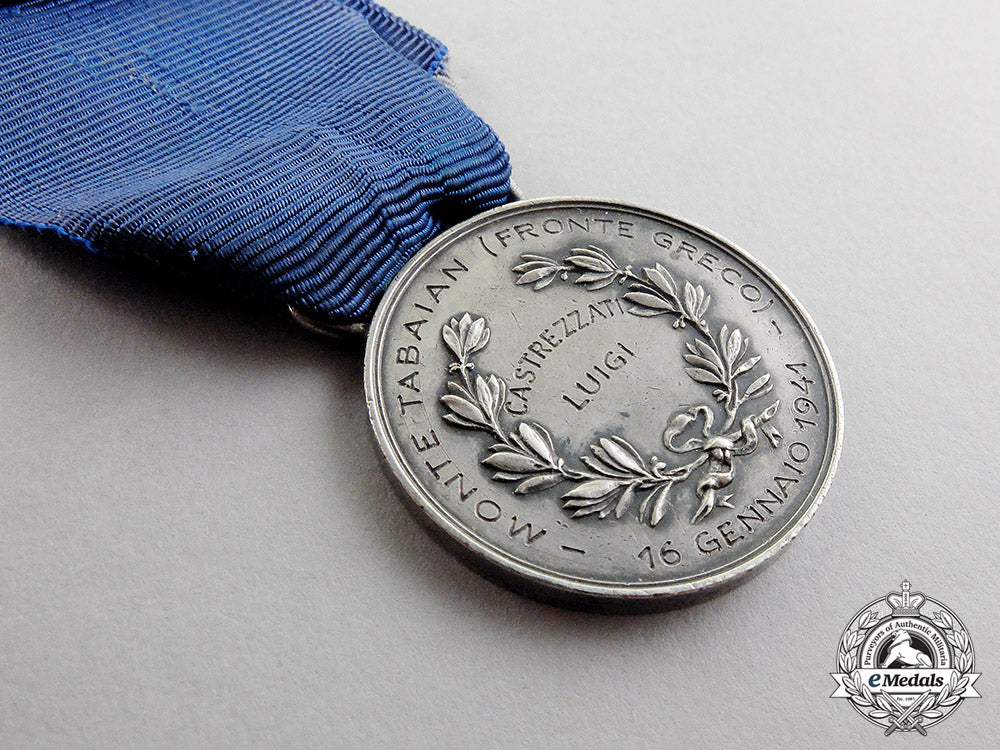 italy,_kingdom._a_silver"_al_valore_militare"_medal_awarded_for_greek_campaign,_c.1941_c17-376_2_1_1