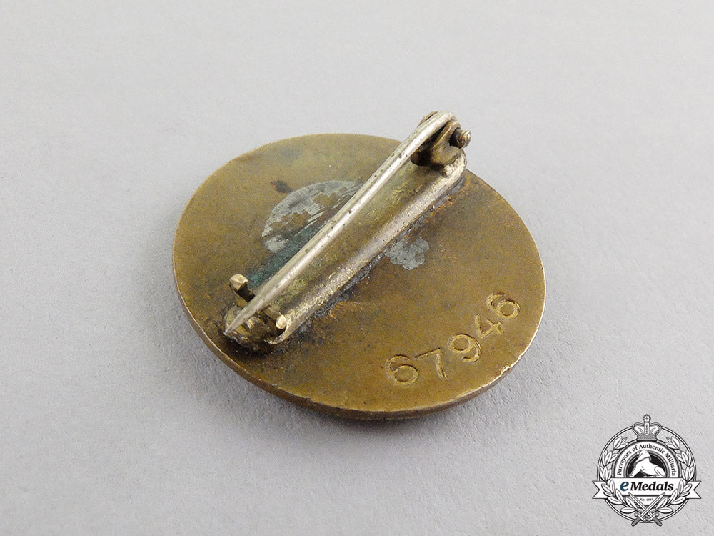 germany._an_nsdap_golden_party_badge;_small_version;_numbered_c17-456_2