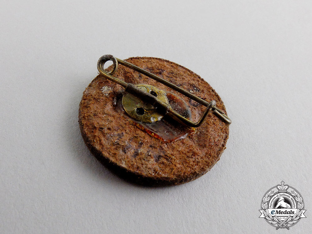 netherlands._two“_wolfsangel”_nsb_winter_donation_badges_c17-6217