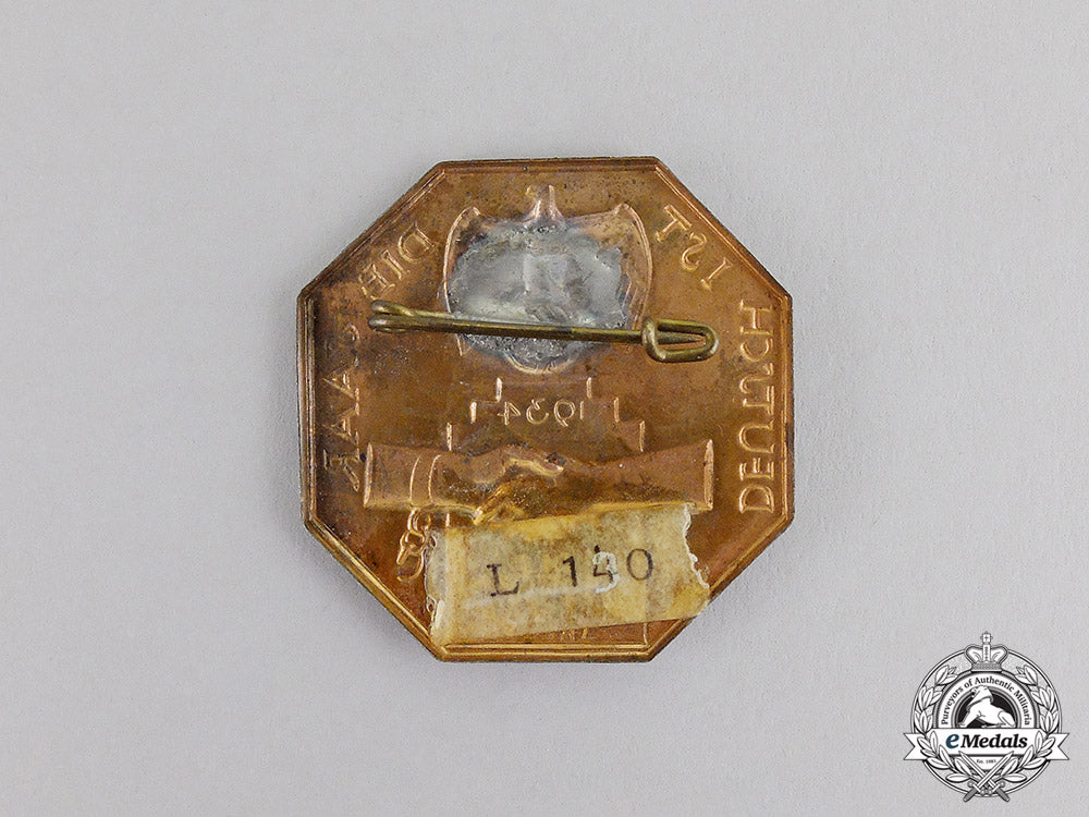 germany._a1934“_the_saar_is_german”_badge_c17-6227