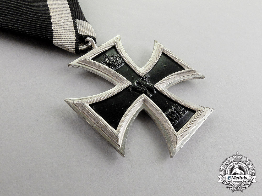 germany._a_mint_and_unissued_iron_cross1914_second_class;_brass_core_version_c17-6882