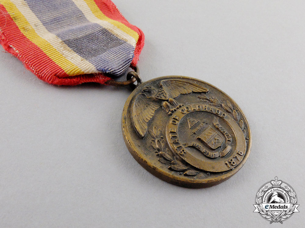 united_states._a_lot_of_three_medals_c17-698_1