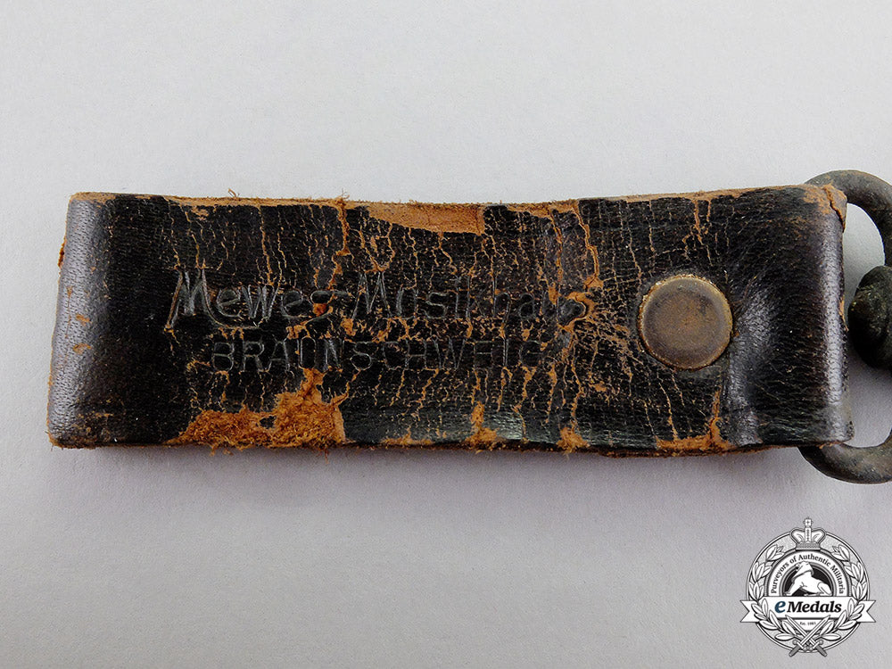 germany,_sa._an_kettledrum_parade_hanger_c17-7043