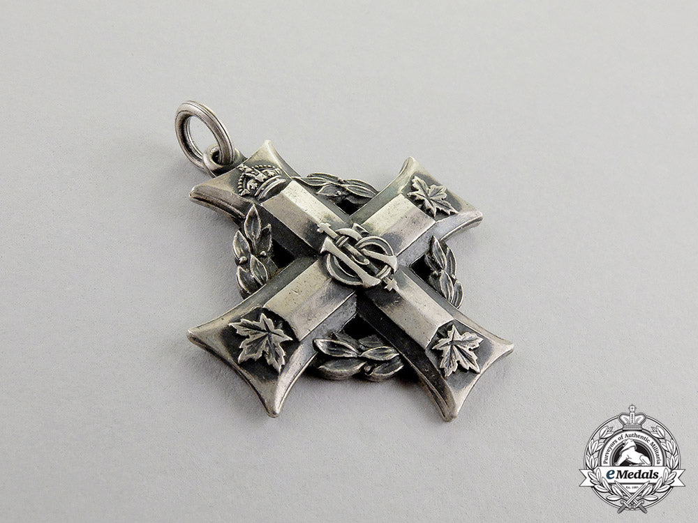 canada._a_memorial_cross_to_private_rayner,_died_of_wounds_from_the_battle_of_hill70_c17-7373