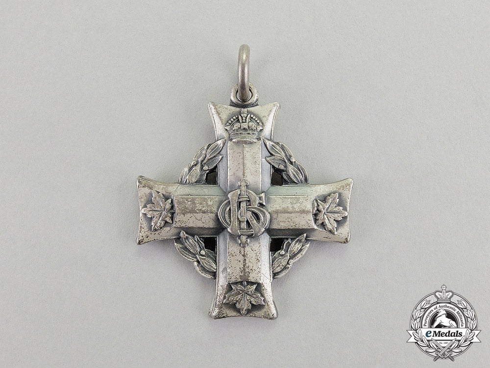 canada._a_memorial_cross,_to_acting_company_quartermaster_sergeant_graves,4_th_canadian_pioneer_battalion_c17-7376