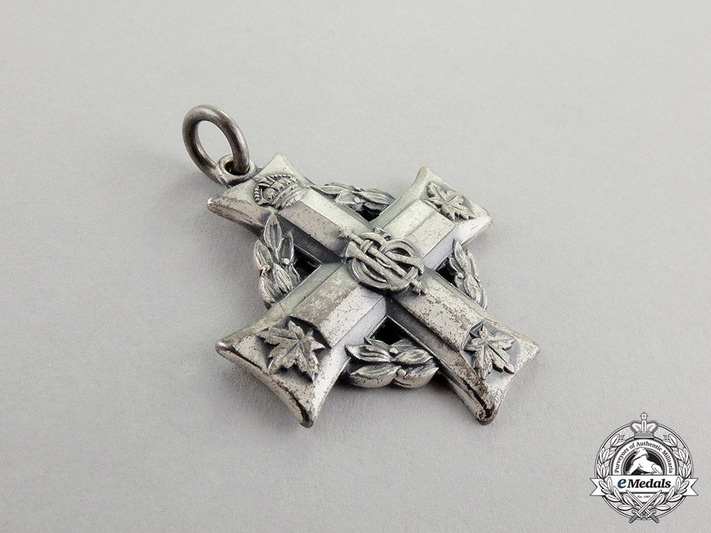 canada._a_memorial_cross,_to_acting_company_quartermaster_sergeant_graves,4_th_canadian_pioneer_battalion_c17-7378