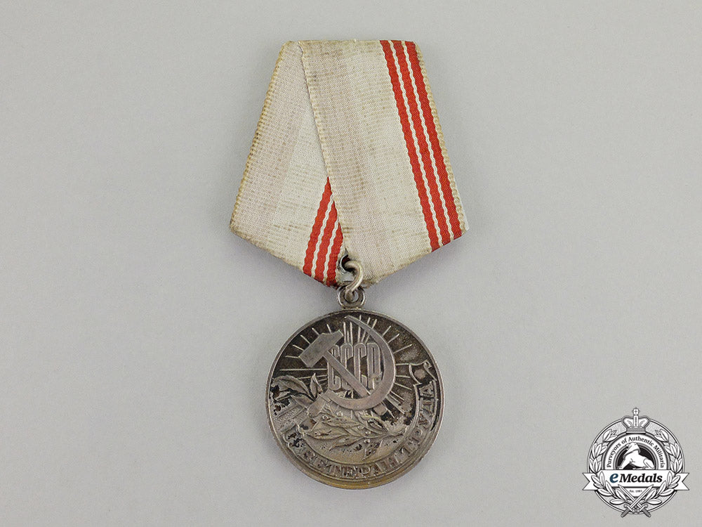 russia,_soviet_union._a_lot_of_three_awards_c17-7433