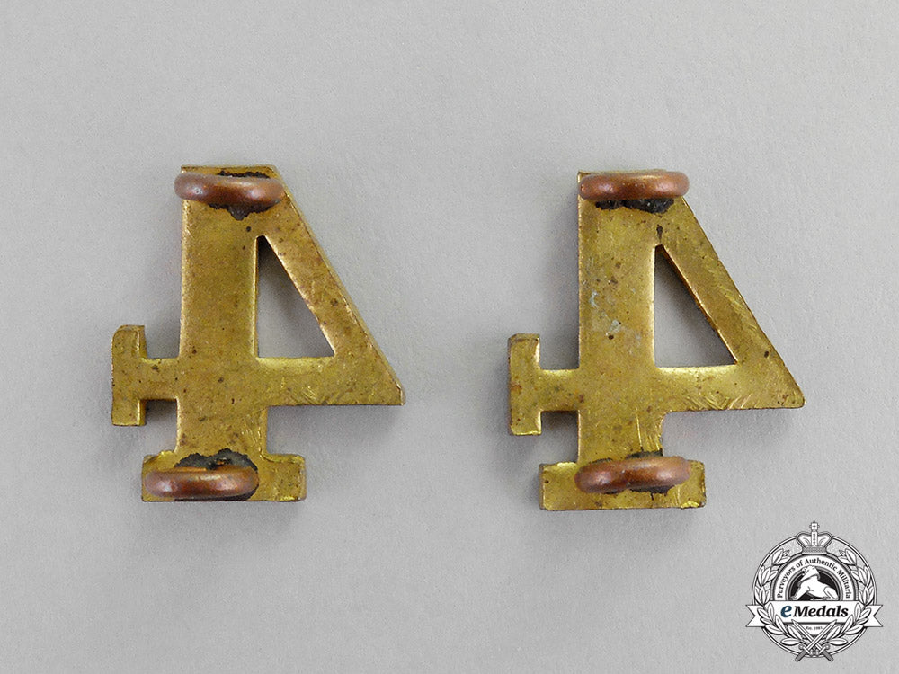 canada._a_pair_of4_th_infantry_battalion_shoulder_titles_c17-8730