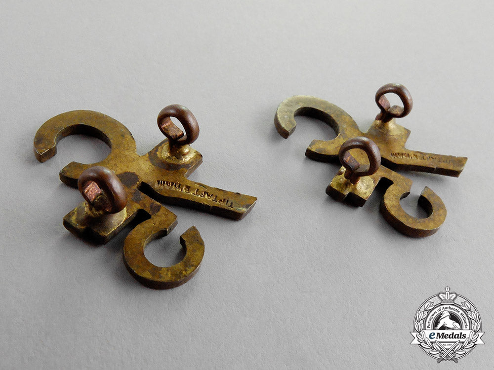 canada._a_lot_of_three_first_war75_th_infantry_battalion_insignia_c17-8780