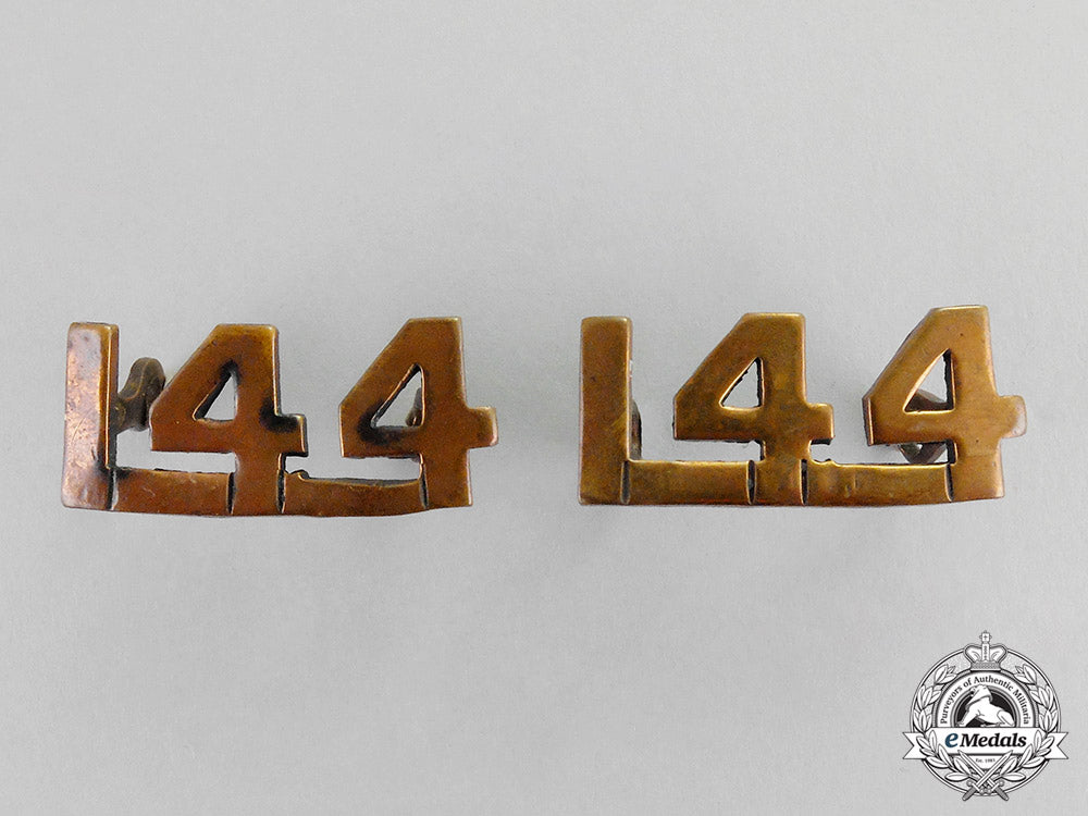 canada._a_set_of144_th_infantry_battalion"_winnipeg_rifles"_collar_tabs_c17-8814