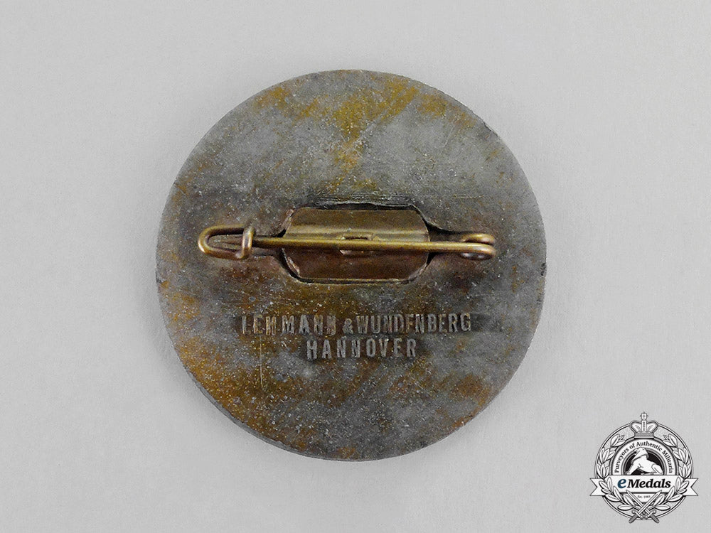 germany._a1936_nsdap_national_party_day_badge_c17-9177