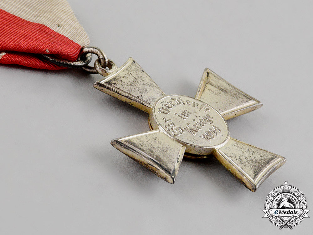 lübeck._a_hanseatic_cross,_c.1915_c18-012435