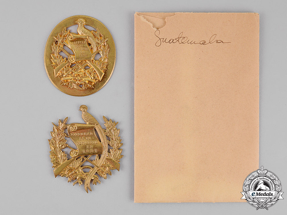 guatemala,_jorge_ubico_rule._two_army_badges_c18-012453_1_1