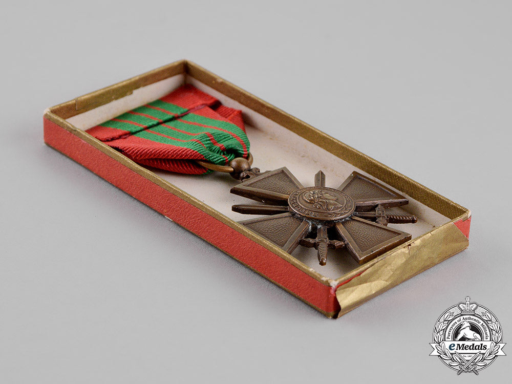 france,_republic._a_croix_de_guerre1939_with_box_c18-013461