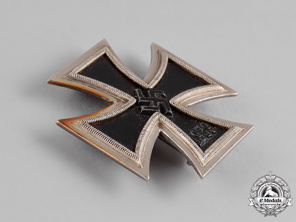 germany._an_early_iron_cross1939_first_class_by_paul_meybauer,_berlin_c18-013568