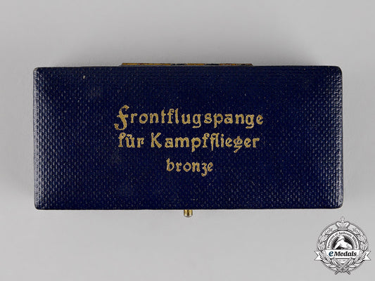 germany._a_case_for_a_front_flying_clasp_for_day_fighters,_bronze_grade_c18-013812