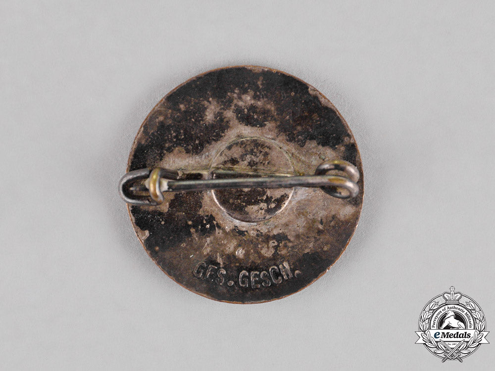 germany._a_hj_national_socialist_worker’s_youth_organization_membership_badge_c18-014568