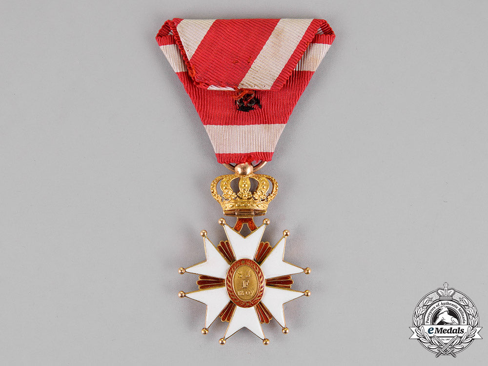 italian_state,_tuscany._an_order_of_saint_joseph,_knight_in_gold,_c.1880_c18-015159_1_1_1