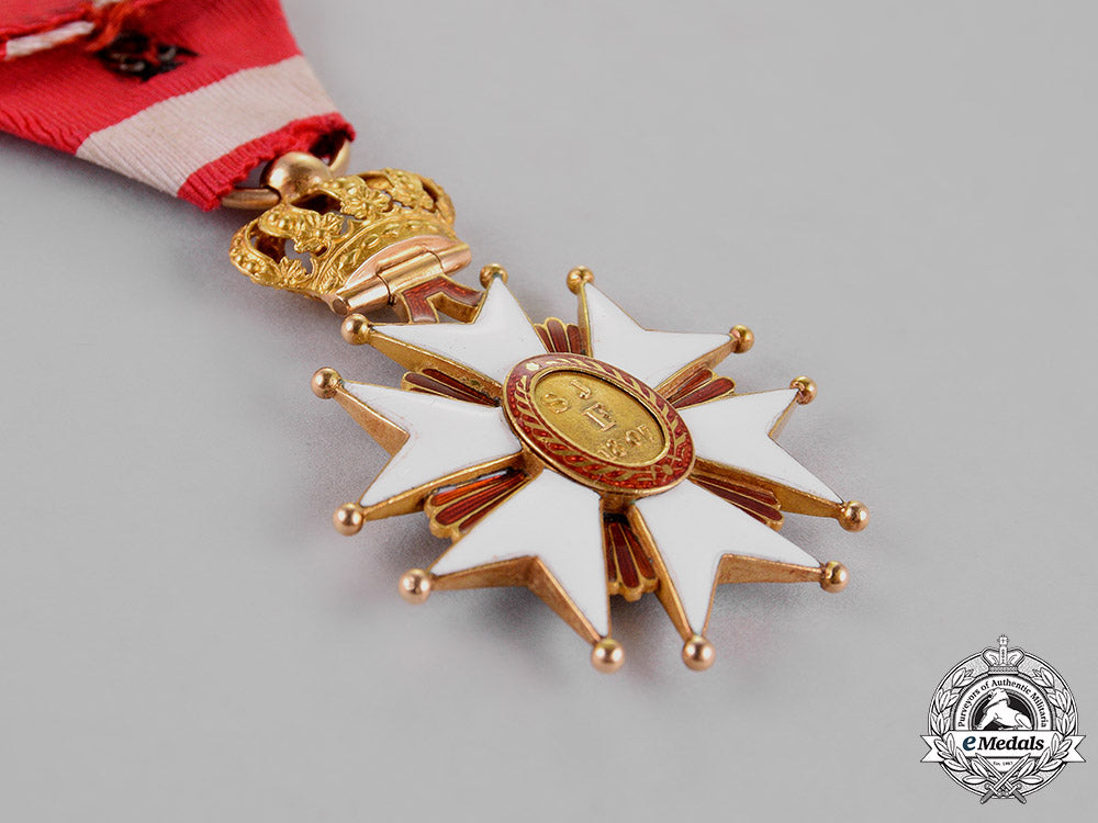 italian_state,_tuscany._an_order_of_saint_joseph,_knight_in_gold,_c.1880_c18-015161_1_1_1