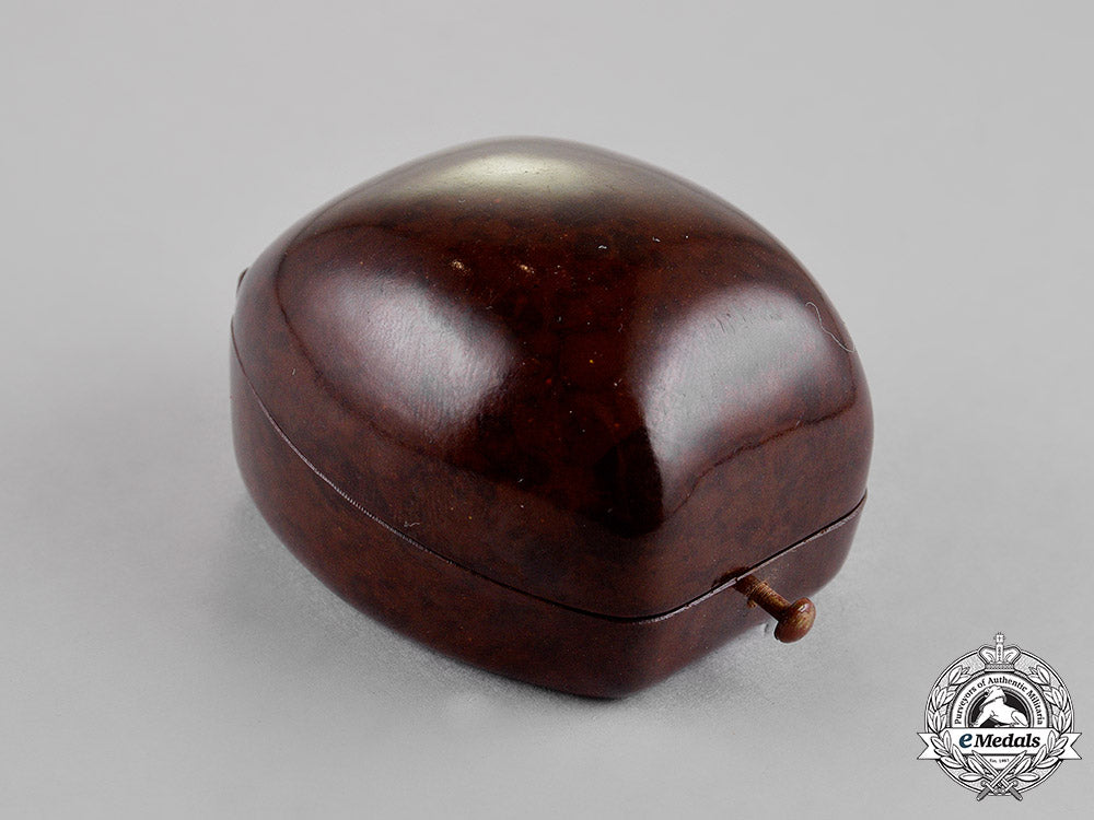 germany._a_gents_silver_ring_with_case,_c.1939_c18-015233