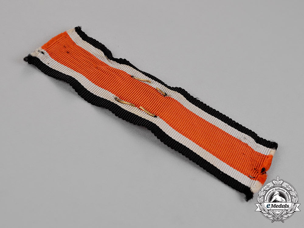 germany._an_army_honor_roll_clasp_c18-015245