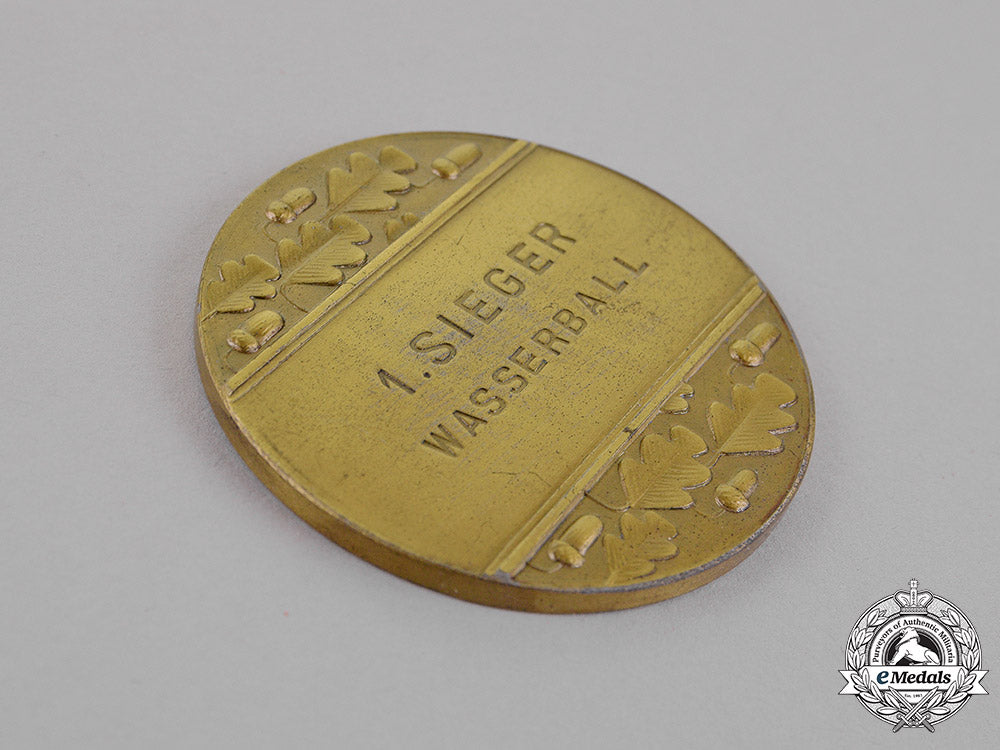 germany._an_hj_youth_championships_in_karlsruhe_first_place_in_water_polo_table_medal_c18-015730
