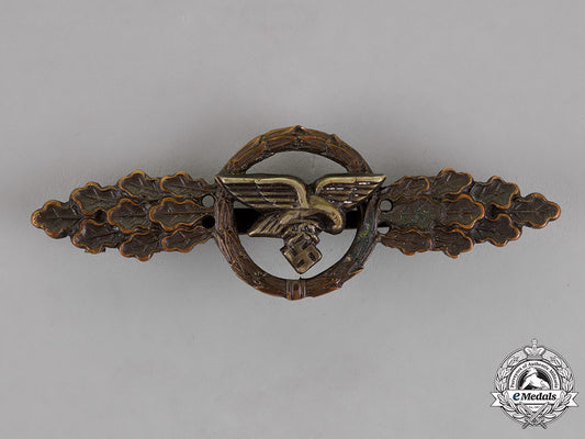 germany._a_luftwaffe_front_flying_clasp_for_transport_pilots,_bronze_grade_c18-016025