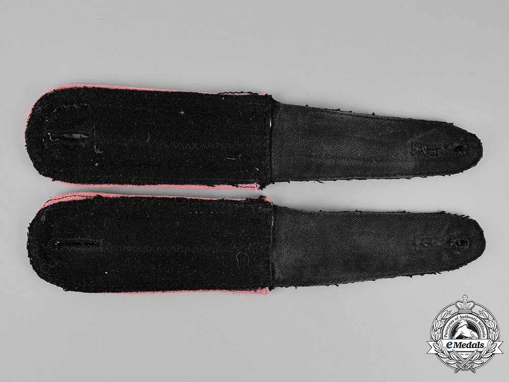 germany._a_set_of_luftwaffe_hg_panzer_div._pzr_shoulder_boards_c18-016989