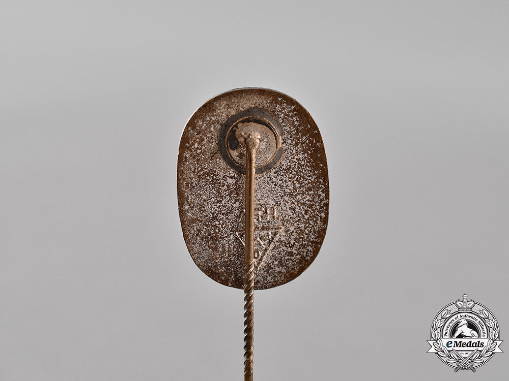 germany._two_stick_pins_c18-017074