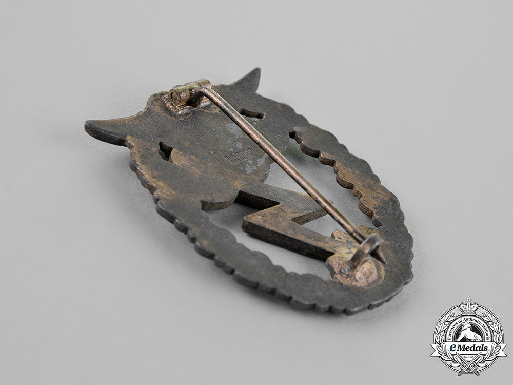germany,_luftwaffe._a_ground_assault_badge_by_gustav_hermann_osang_of_dresden_c18-018640
