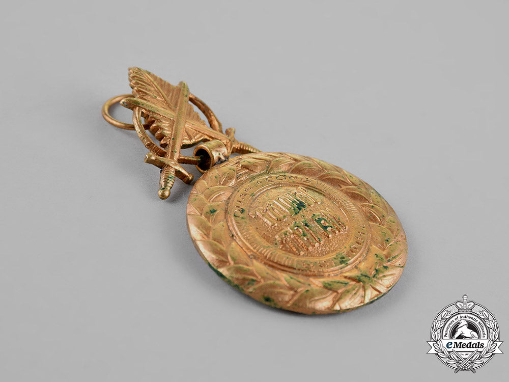 vietnam,_second_republic._a_military_merit_medal_c18-018878