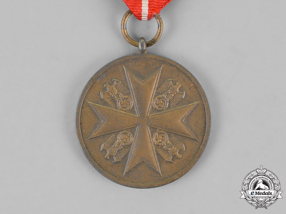 germany._an_order_of_the_german_eagle,_merit_medal,_by_the_official_vienna_mint_c18-019064