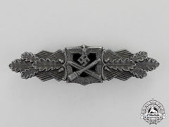 Germany, Third Reich. A Close Combat Clasp, Bronze Grade, By Friedrich Linden, Lüdenscheid