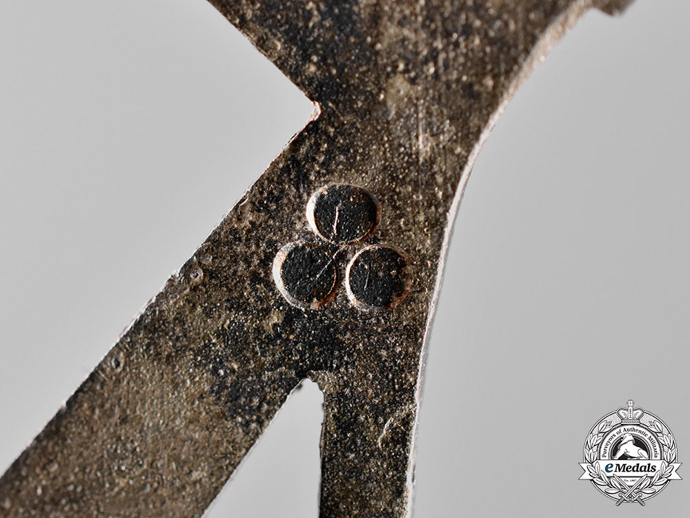 germany,_wehrmacht._an_infantry_assault_badge,_silver_grade,_by_friedrich_linden,_lüdenscheid_c18-020283