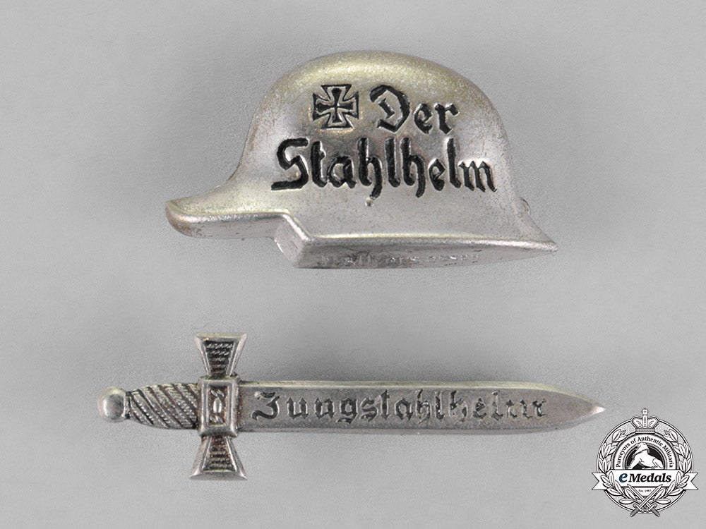 germany,_der_stahlhelm._a_grouping_of_two_stahlhelm_veteran’s_association_pins_c18-020510