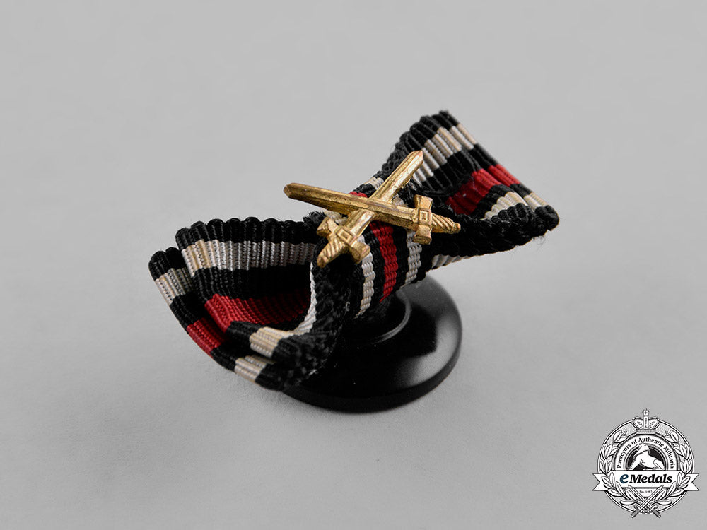 germany._a_first_war_period_hindenburg_cross,_with_its_matching_boutonniere_c18-021897