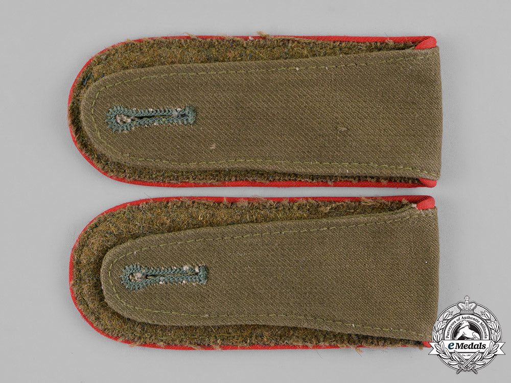 germany,_dak._a_set_of_tropical_enlisted_artillery_shoulder_straps_c18-022105