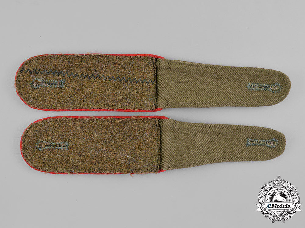 germany,_dak._a_set_of_tropical_enlisted_artillery_shoulder_straps_c18-022106