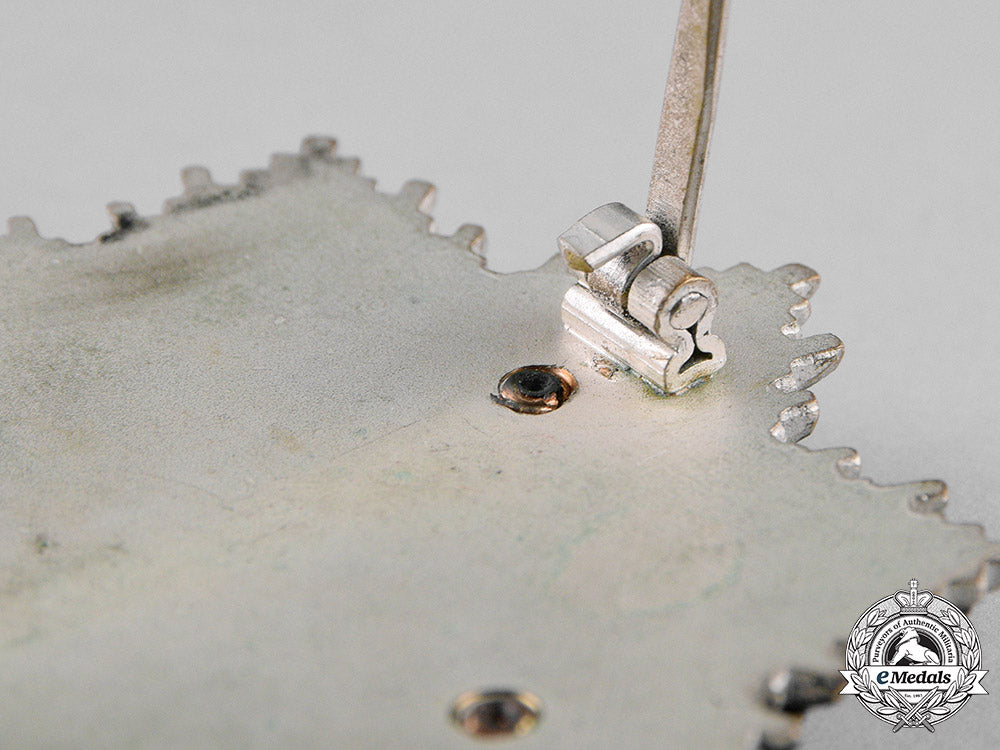 germany,_republic._a_german_cross_in_gold,1957_version_c18-022193