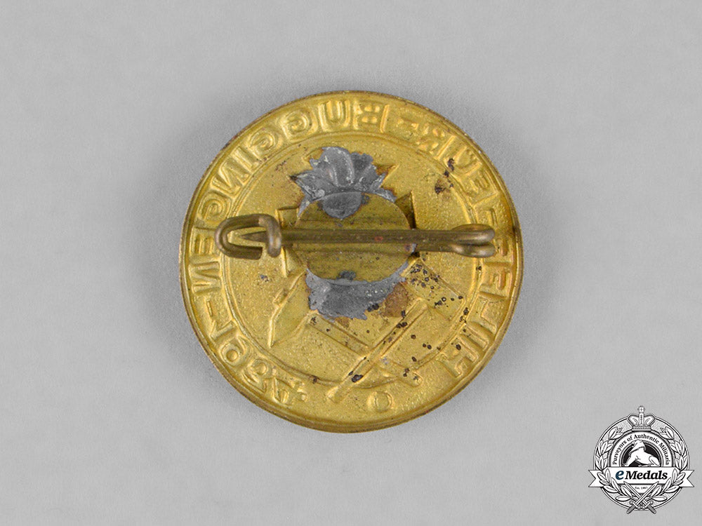 germany,_national_socialist_people’s_welfare._a_pin_for_aiding_buggingen_in1934_c18-022938