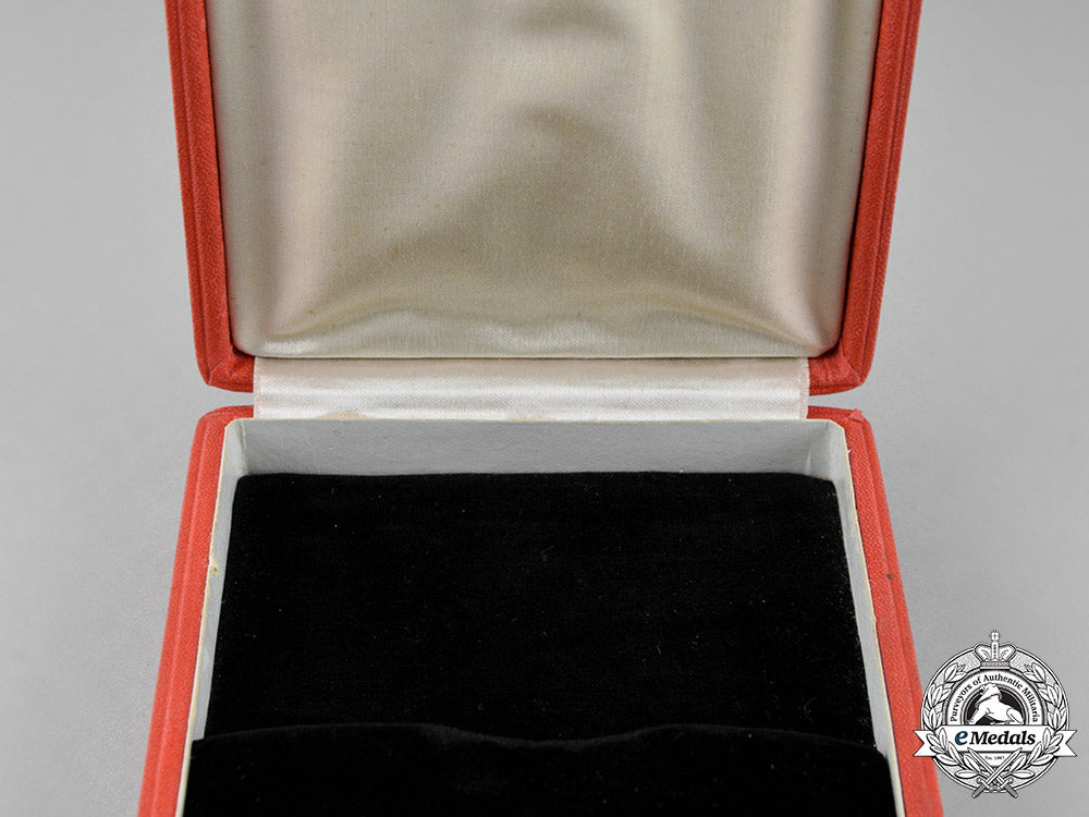 bulgaria,_kingdom._an_order_of_st._alexander,2_nd_class_grand_officer_case_c18-022993