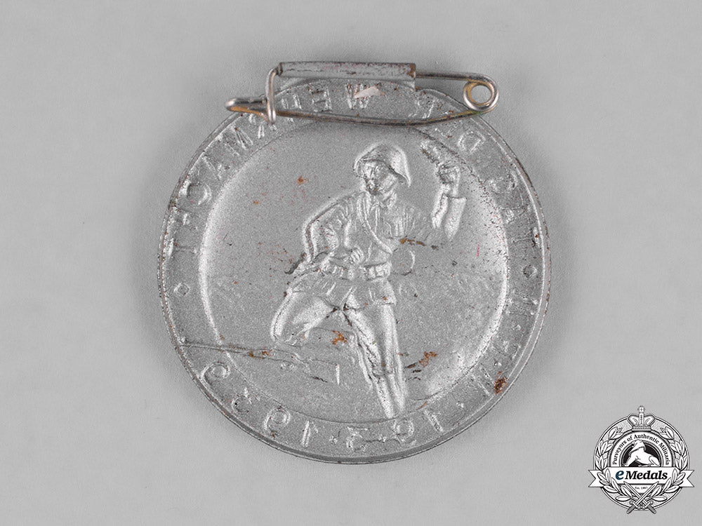 germany._a1939_day_of_the_wehrmacht_badge_c18-023014