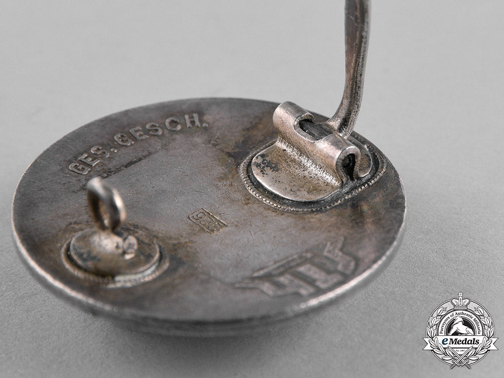 germany,_weimar_republic._a1929“_der_stahlhelm”_badge;_silver_c18-023220