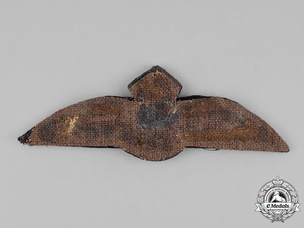 australia._a_royal_australian_air_force(_raaf)_pilot_wings,_c.1941_c18-024436