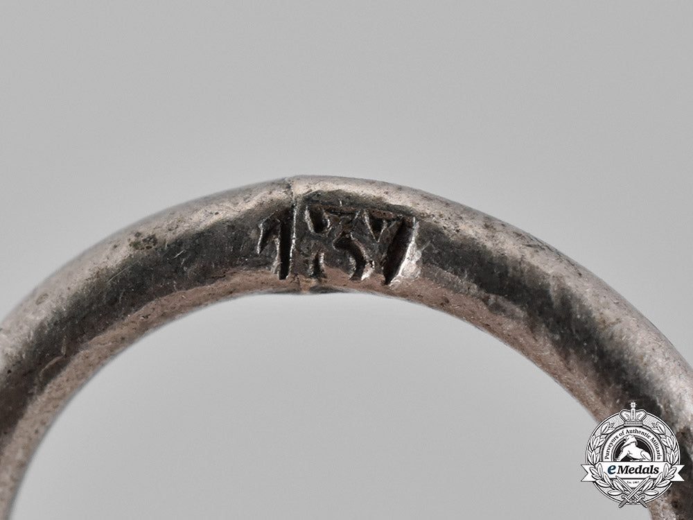 germany._an_iron_cross1939_second_class,_by_j.h._werner_of_berlin_c18-024772