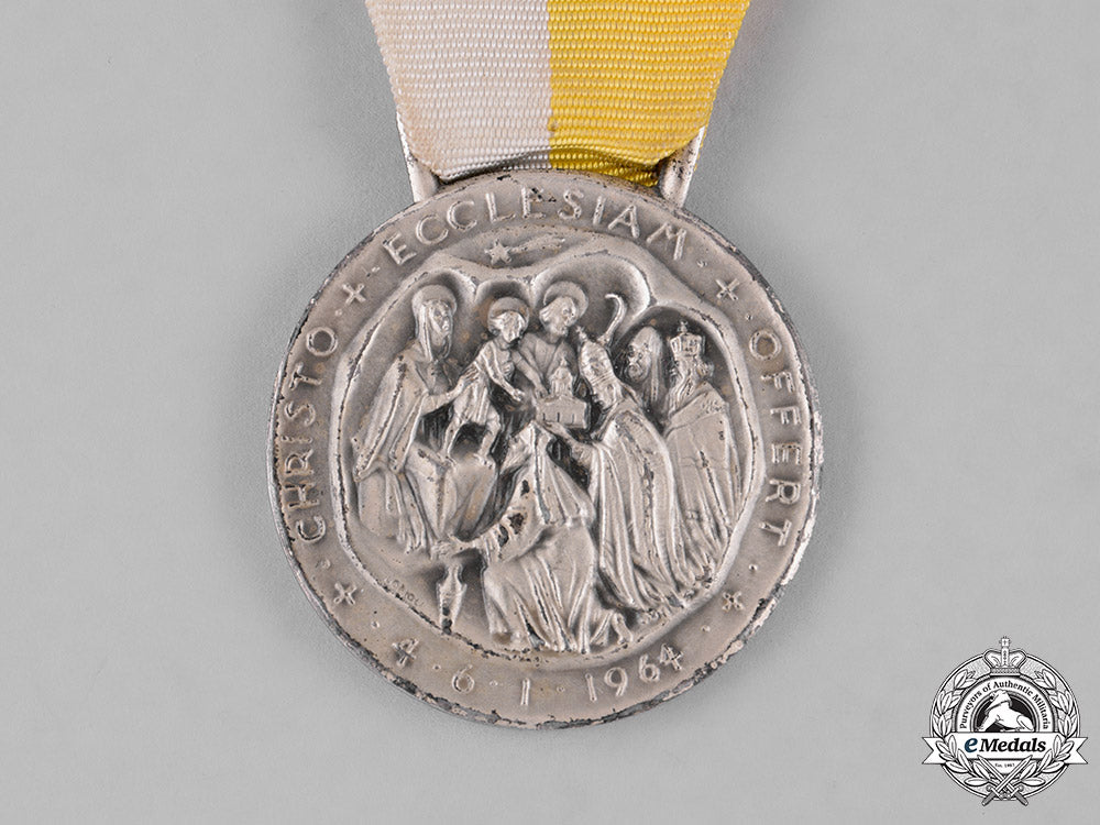vatican._a_medal_commemorating_pope_paul_vi's_visit_to_the_holy_land1964_c18-025449