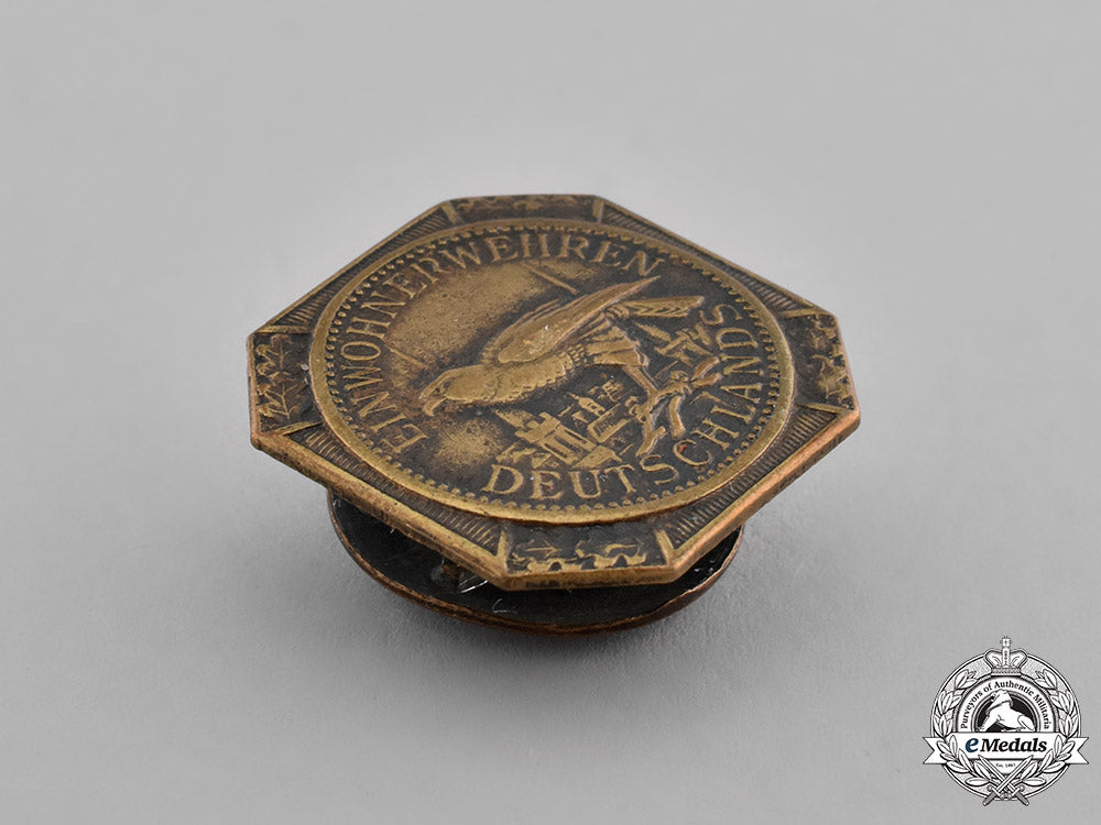 germany,_weimar._a_citizen’s_defence(_einwohnerwehr)_membership_boutonniere_badge_c18-027551